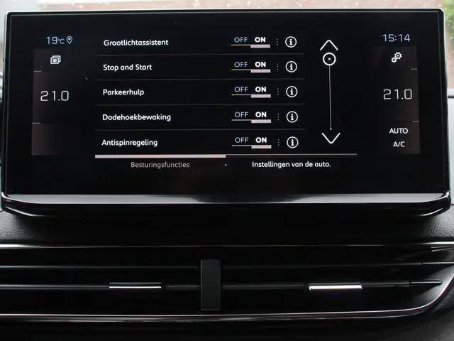 Peugeot 5008 1.2 PureTech GT Black Pack 2024 Benzine 25