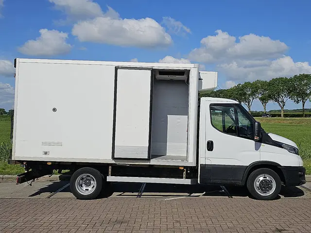 Iveco Daily 35C14 2020 Diesel 14