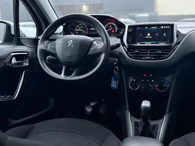Peugeot 208 1.2 PureTech Blue Lion 2018 Benzine 16