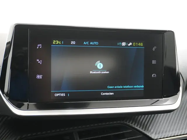 Peugeot e-2008 EV Allure 50 kWh 2023 Elektrisch 32