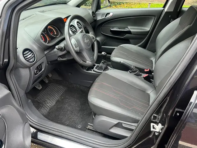 Opel Corsa 1.2-16V Rhythm Airco. PDC 2013 Benzine 4