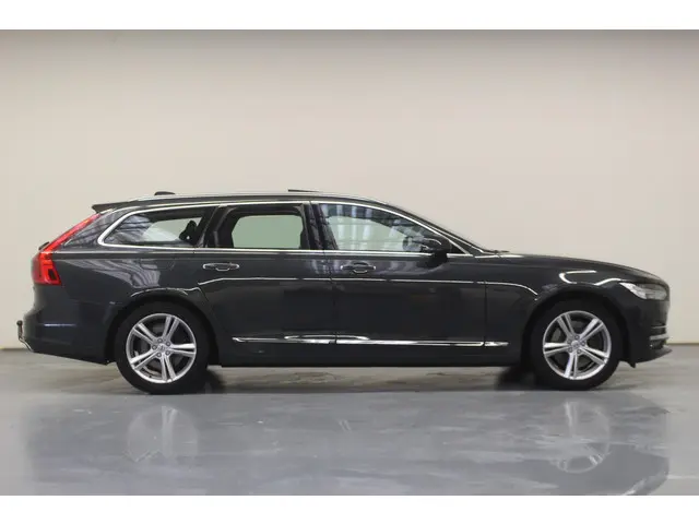 Volvo V90 3