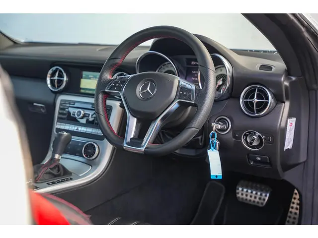 Mercedes-Benz SLK 200 2014 Benzine 12