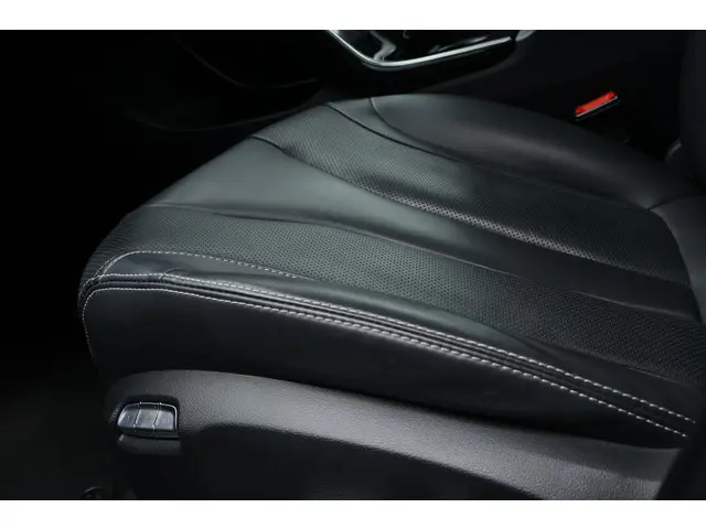 MG Marvel R Luxury 70 kWh 2022 Elektrisch 12