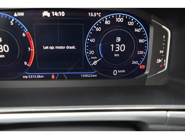 Volkswagen T-Roc 1.0 TSI Life 75 Edition 2022 Benzine 9