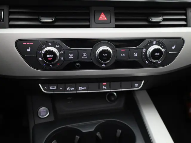 Audi A4 Avant 35 TFSI/150PK S Line 2021 Benzine 41