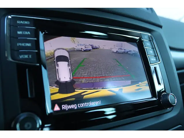 Škoda Yeti OUTDOOR 1.4 TSI AUT. ADVENTURE 2015 Benzine 5