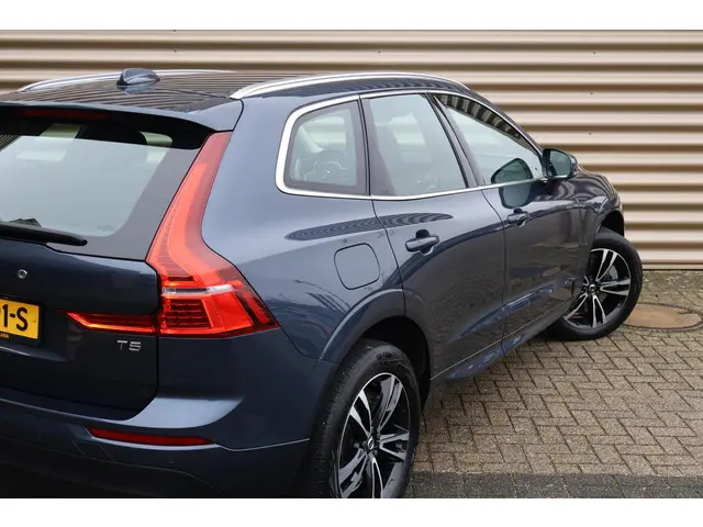 Volvo XC60 T5 Momentum 2019 Benzine 18