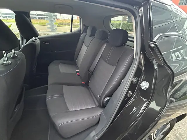 Nissan Leaf E+ N-Connecta 62 kWh 2021 Elektrisch 18