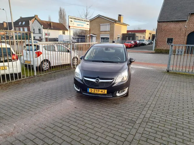 Opel Meriva 1.4 Turbo Design Edition 2015 Benzine 3