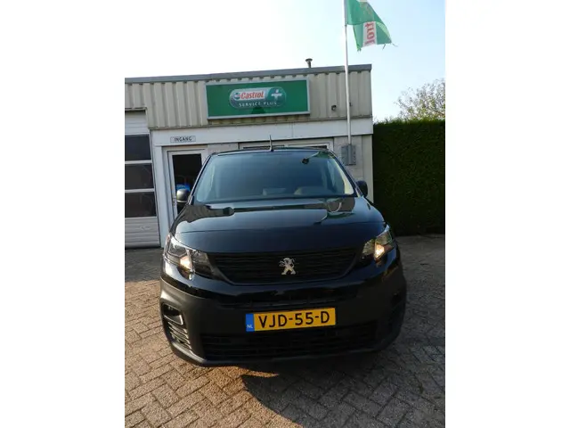 Peugeot Partner 1.5 BlueHDI Premium 2021 Diesel 8
