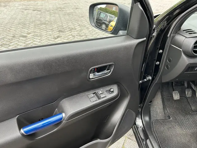Suzuki Ignis 1.2 Smart Hybrid Comfort 2023 Benzine 11