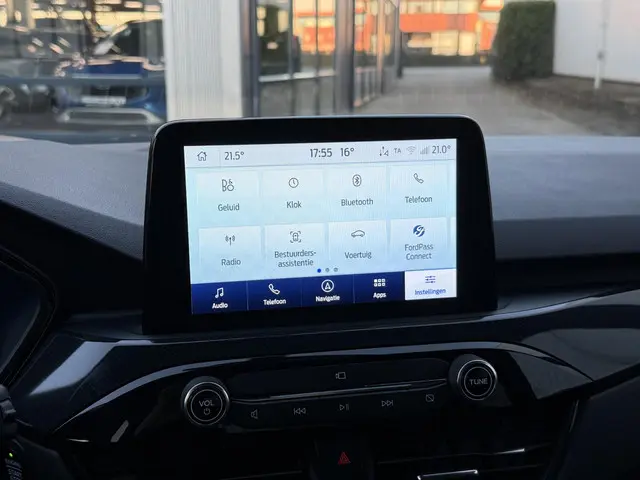 Ford Kuga 2.5 PHEV ST-Line X 2023 Hybride Benzine 19