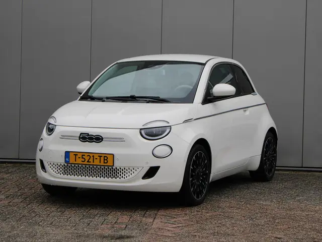 Fiat 500e La Prima 42 kWh 2023 Elektrisch 5