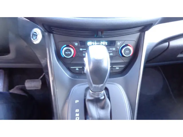 Ford C-MAX 1.5 Titanium 2016 Benzine 11