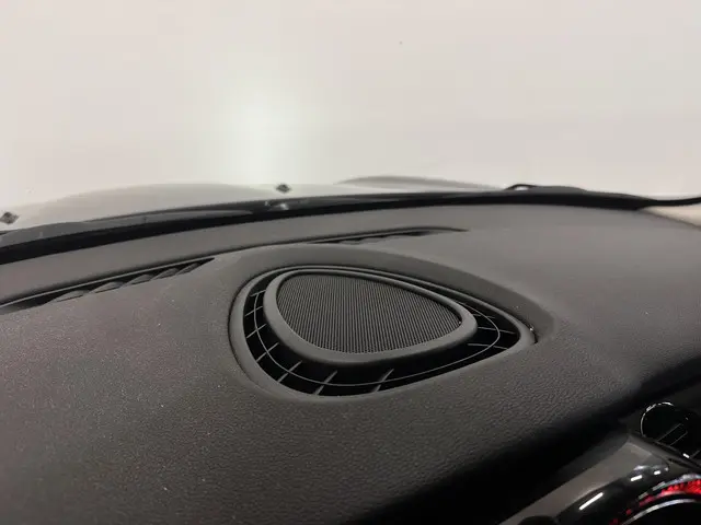 MINI Electric Mini Yours 33 kWh 136 pk 2022 Elektrisch 28