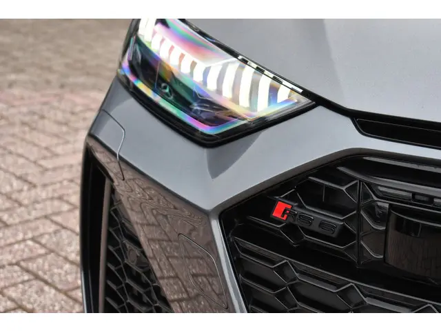 Audi RS6 Avant 4.0 TFSI quattro 2022 Benzine 93