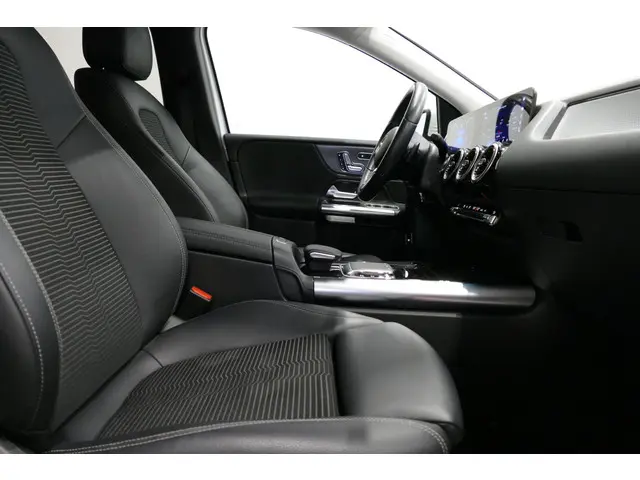Mercedes-Benz B-Klasse 200d Premium Plus 2019 Diesel 34