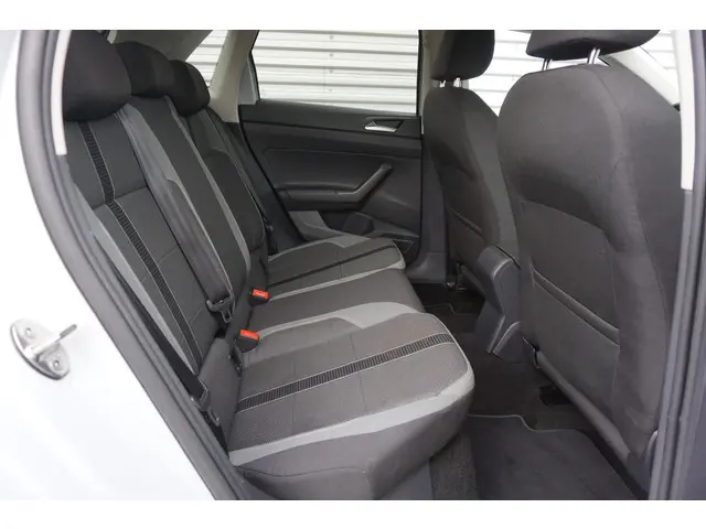 Volkswagen Polo 1.0 TSI Highline 2017 Benzine 29