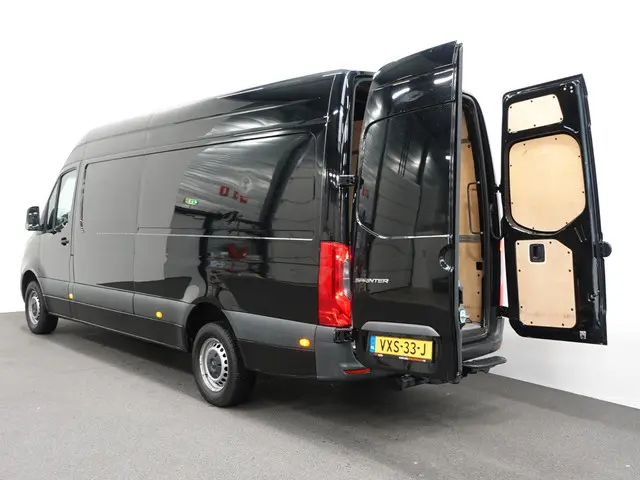 Mercedes-Benz Sprinter 317 L3H2 170PK 2021 Diesel 34