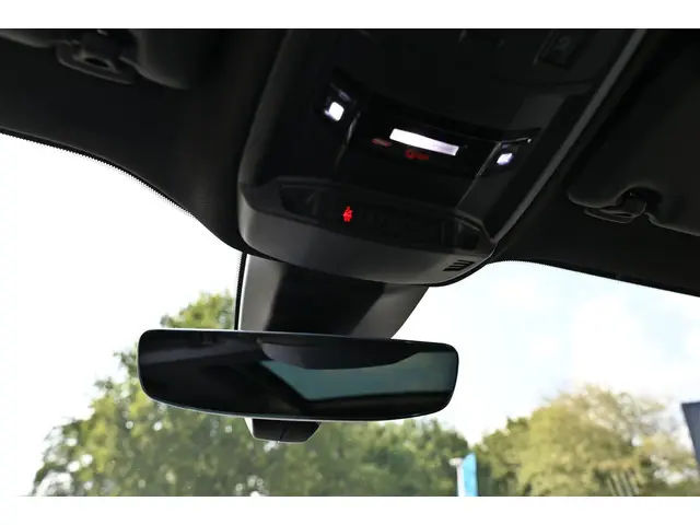 Peugeot 2008 1.2 Hybrid 136 GT 2024 Hybride Benzine 43