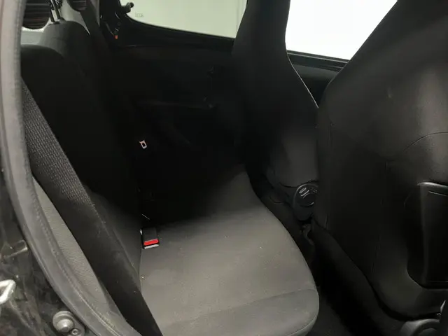 Citroën C1 1.0 VTi Feel SCHADEAUTO!! 2019 Benzine 21