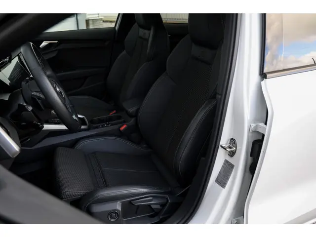 Audi A3 Limousine 35 TFSI 3x S-Line 150PK 2023 Benzine 28