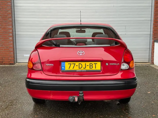 Toyota Corolla 1.3-16V Terra | NAP | SCHAKEL | 1999 Benzine 4