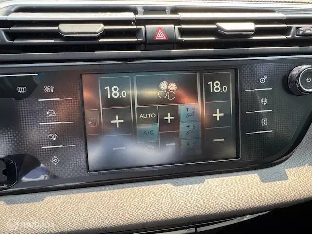 Citroën Grand C4 Picasso 1.6 e-THP Business 2016 Benzine 41