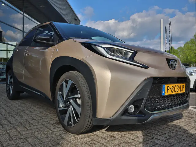 Toyota Aygo X 1.0 VVT-i MT Envy 2022 Benzine 6