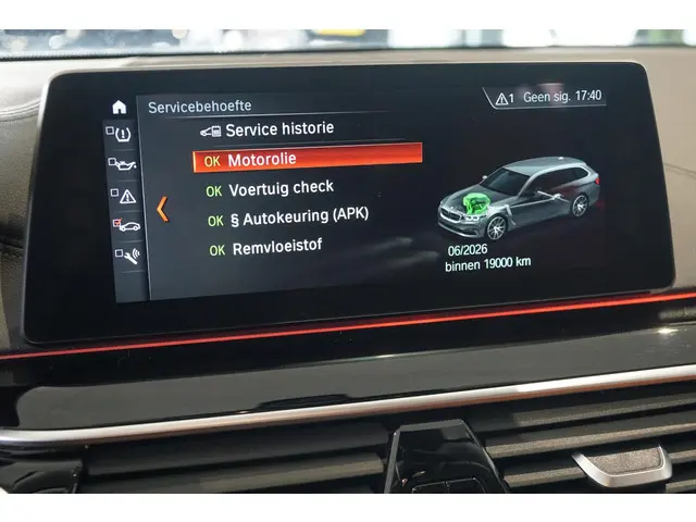 BMW 5 Serie Touring 530i xDrive Executive 2017 Benzine 66