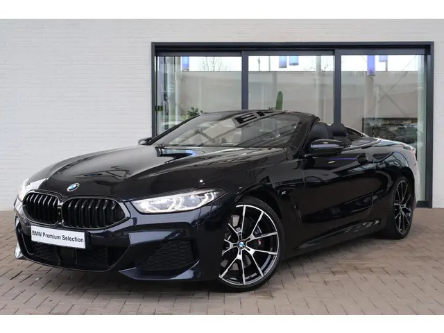 BMW 8 Serie 840i High Executive 2022 Benzine 23