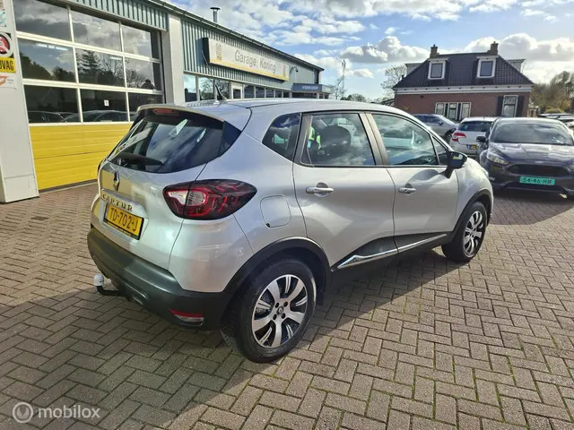 Renault Captur 0.9 TCe Limited 2018 Benzine 3
