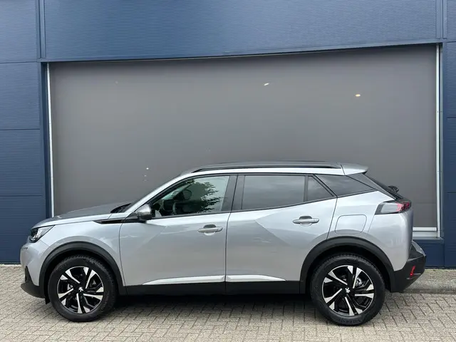 Peugeot 2008 1.2 Turbo 100 PK Allure Pack 2021 Benzine 3