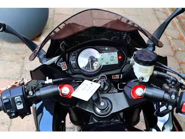 Kawasaki Z1000 Z1000SX | SX ABS TOURER 2014 Benzine 25