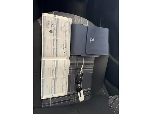 Peugeot 108 1.0 e-VTi Blue Lion 2017 Benzine 17