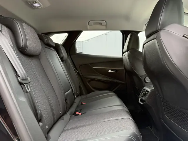 Peugeot 3008 1.2 PureTech Aut. 2022 Benzine 13