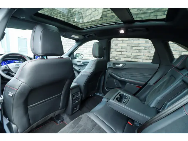 Ford Kuga 2.5 PHEV ST-Line X 2023 Hybride Benzine 9