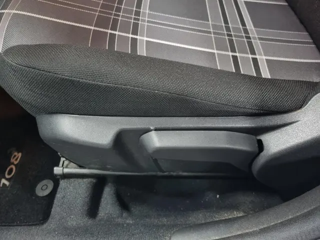 Peugeot 108 1.0 e-VTi Blue Lion / Airco 2017 Benzine 8