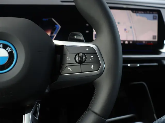 BMW X1 xDrive25e 2025 Hybride Benzine 22