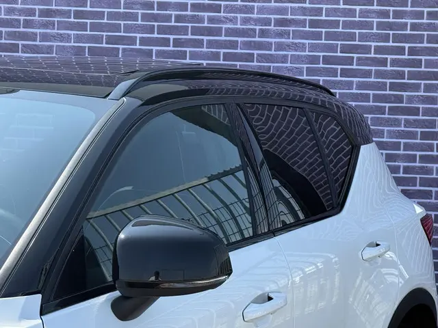 Volvo XC40 2.0 T4 R-Design 2019 Benzine 14