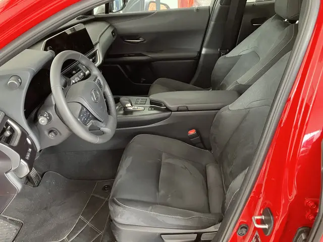 Lexus UX 3