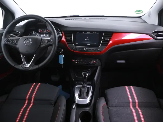 Opel Crossland 1.2 turbo GS line Automaat 2021 Benzine 18