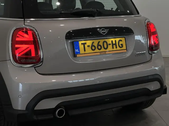 MINI Cooper Mini 1.5 Camden Edition 2023 Benzine 27