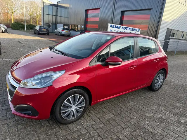 Peugeot 208 1.2 PureTech Blue Lion 2017 Benzine