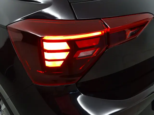 Volkswagen Polo 1.0 TSI Life M'23 2022 Benzine 11