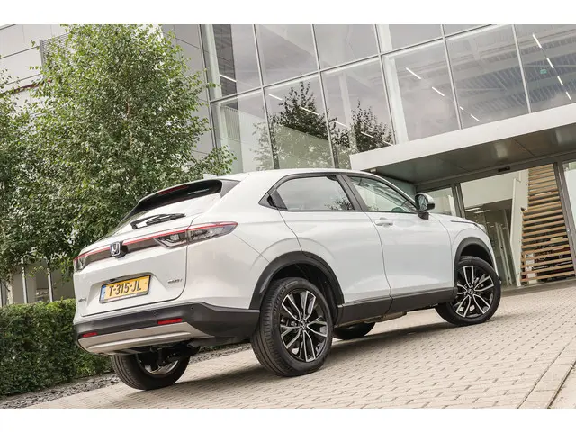 Honda HR-V 1.5i e:HEV ELEGANCE 2022 Hybride Benzine 32