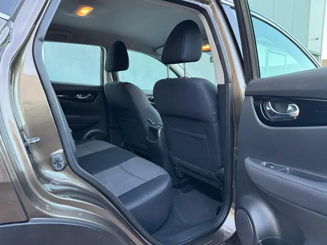 Nissan QASHQAI 1.2 Acenta ( TREKHAAK + AIRCO ) 2014 Benzine 14