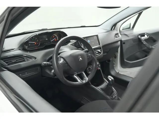 Peugeot 208 2