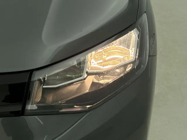 Volkswagen Caddy Cargo Maxi 2.0 TDI Style 2023 Diesel 27